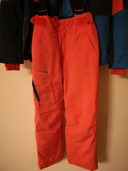Costum schi Schofell