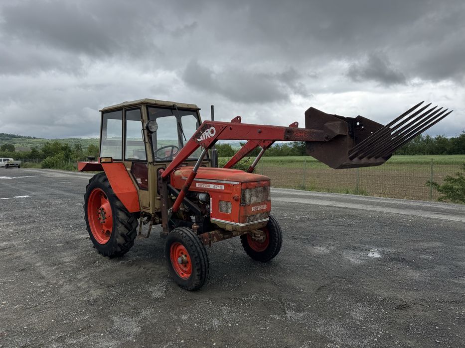 Tractor zetor 45 cp cu incarcator stare foarte buna