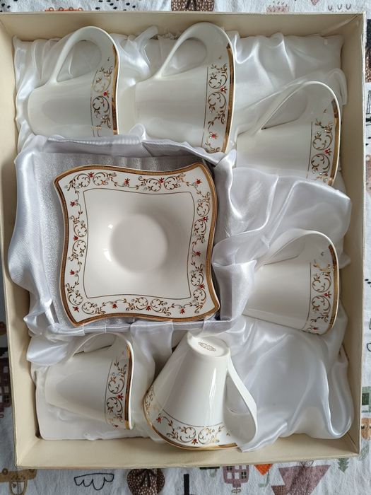 Продам чайный сервиз