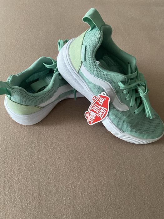 Tenesi Vans USA  nr 34,5 de vara Panzati ultra lite