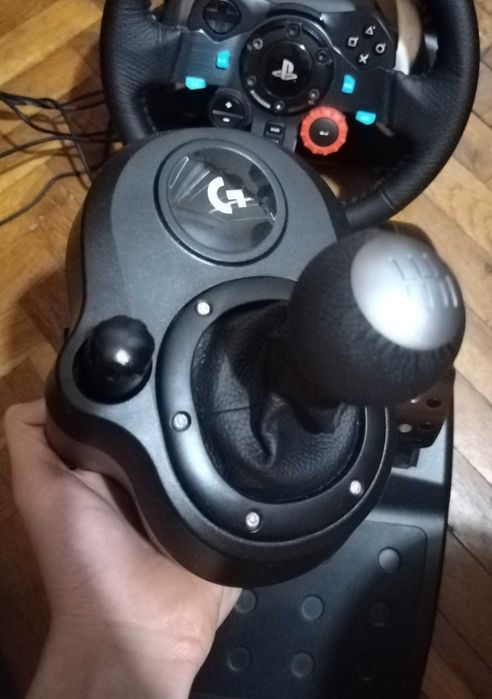 Волан с педали logitech g29 + скоростен лост