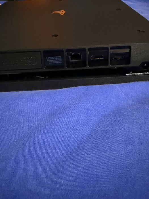 Playstation 4 Fat +2 Джостика в подарок