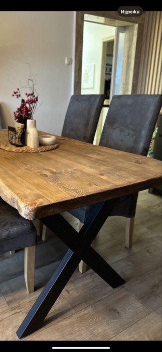 Плот за трапезна маса