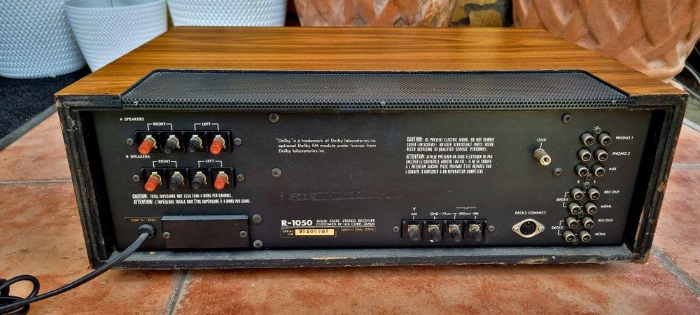 Luxman R 1050  High Fidelity Receiver