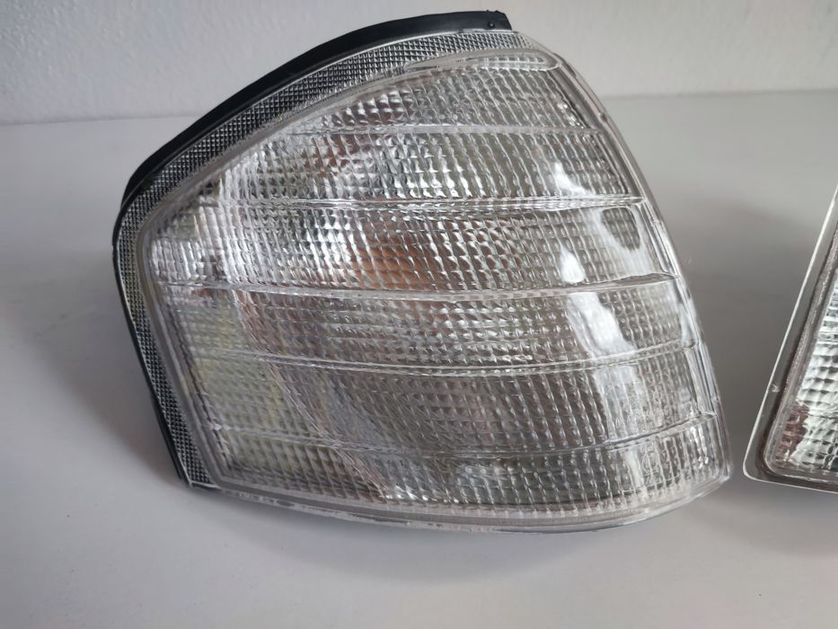 Мигачи Мерцедес Ц класа 202 mercedes w202 c нови бели мигач бял