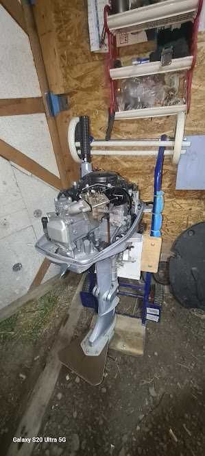 Motor de barca Honda 5 cp 4 timpi dus la 6cp plus impecabil