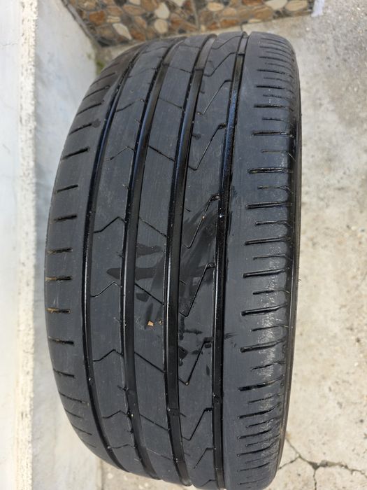 Hankook.Vand 4 anvelope de vara Hankook,235/45/18