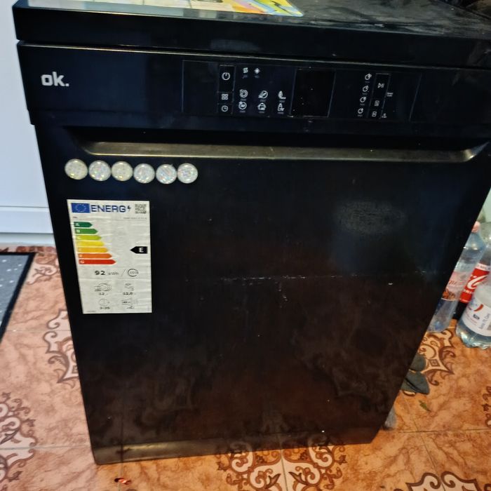 Mașină de spălat vase automata