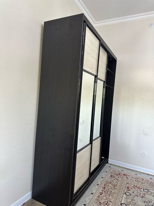 Продаю шкаф-купе