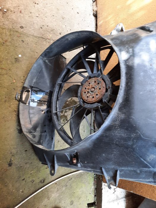 Cutie CD-uri originala Jeep, Piese Jeep Grand Cherokee 2001