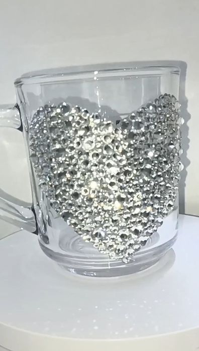 Кружки со стразами. Ручная работа