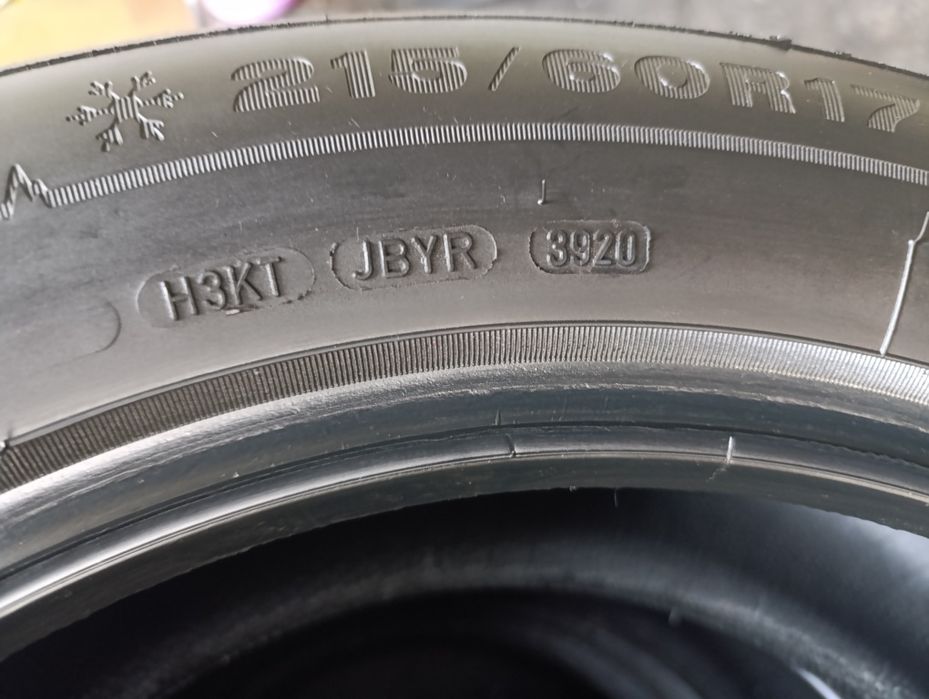 Anvelope de iarnă 215 60 17 Dunlop dot 2020