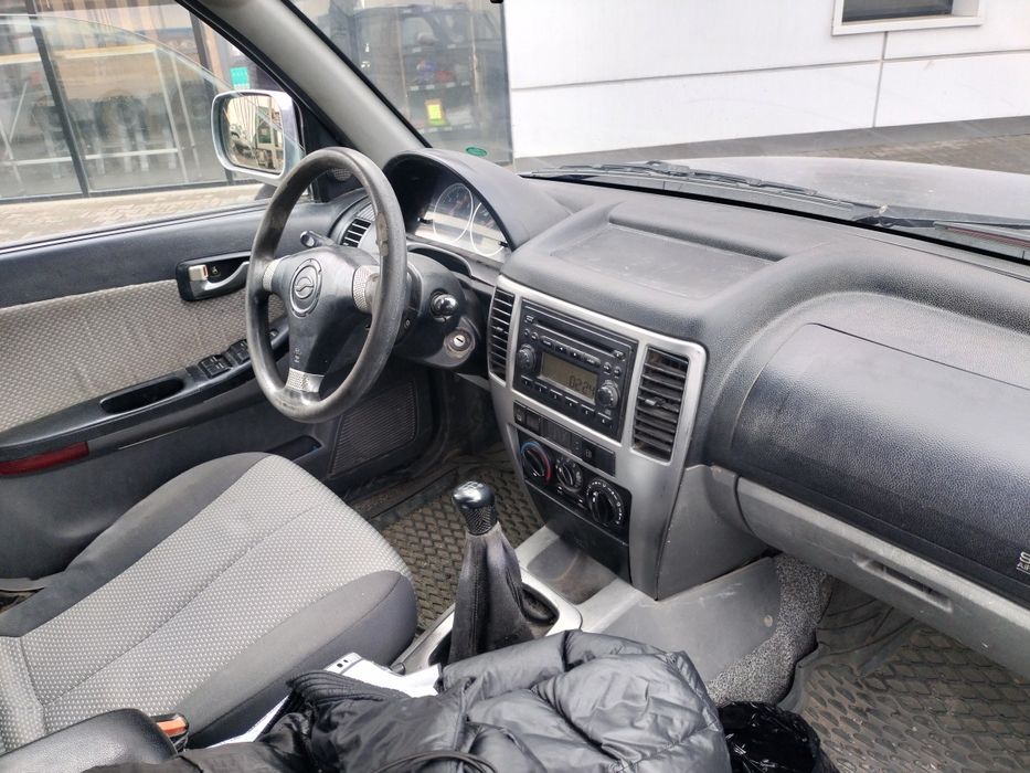 Продам авто джип полноценный рамный