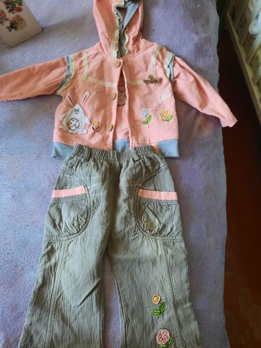 Продаю костюмчик детский