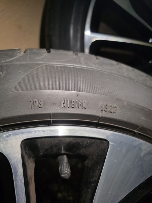 Pirelli Powergy 205/50 R17 DOT 4923