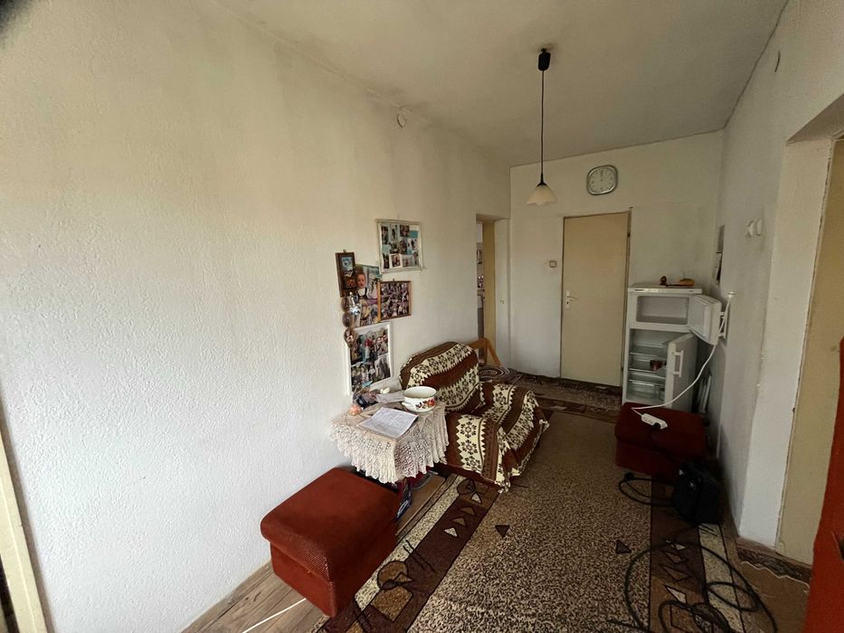 Продава къща в гр. Мъглиж