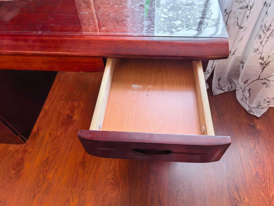 Письменный стол (дерево)