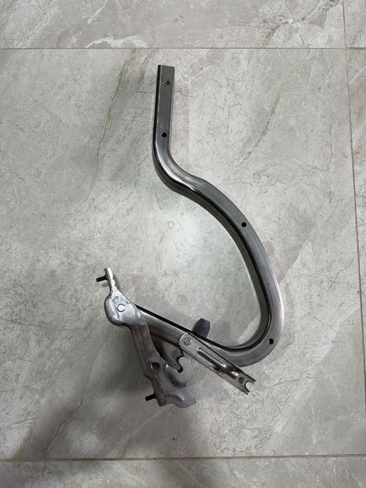 Петля крышки багажника Hyundai Elantra CN7 2024