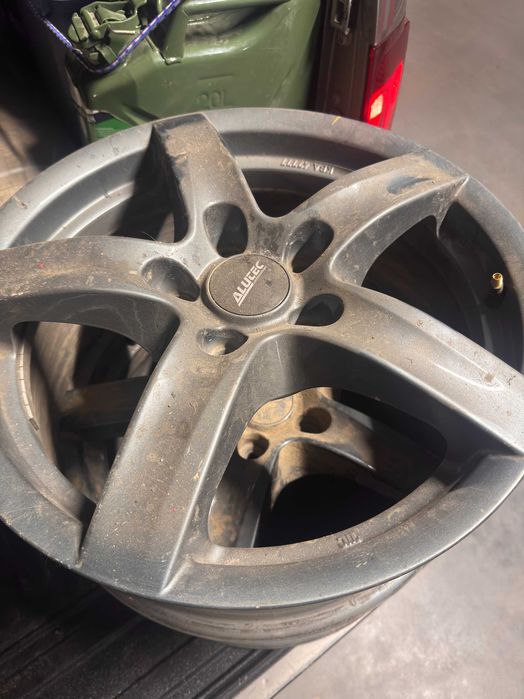 Set 4 jante aliaj ALUTEC K22 R17 5x120 ET54 + senzori presiune TPMS