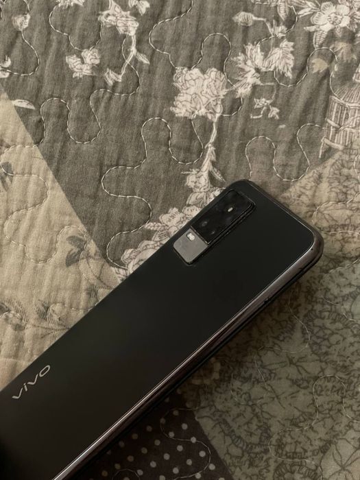 Vivo V21e 128GB (Коробка есть)