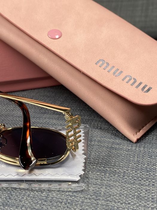 Ochelari de soare Miu Miu