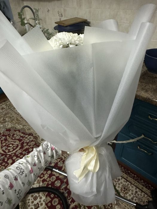 Белый пышный букет