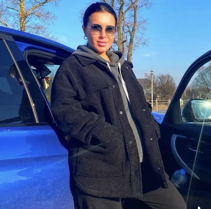 Продам куртку осень весна