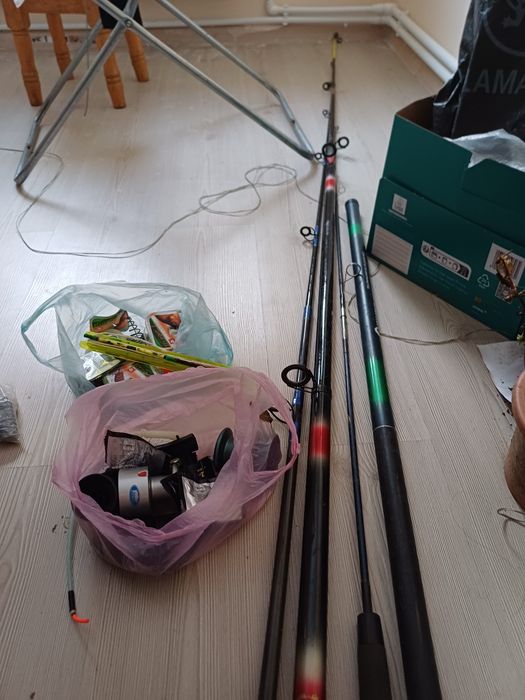 3 lansete + Accesorii diverse