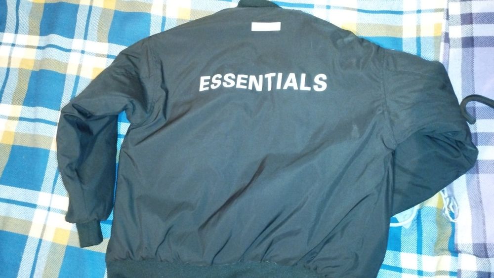 Продам демисезонную Подростковую куртку,.