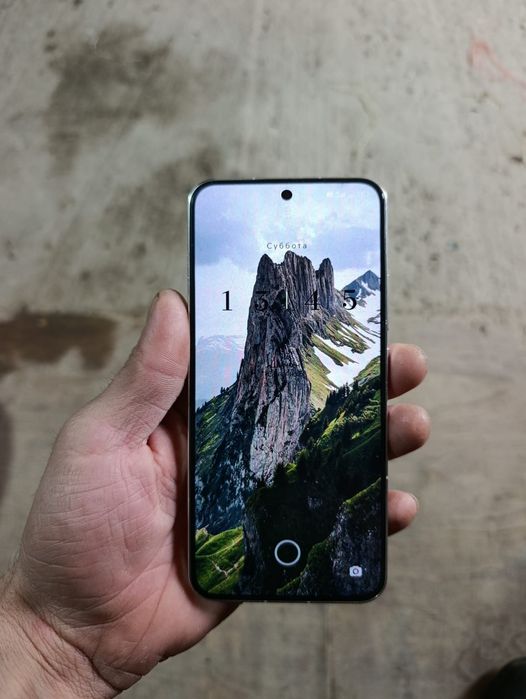 Xiaomi 13.   12/256gb White