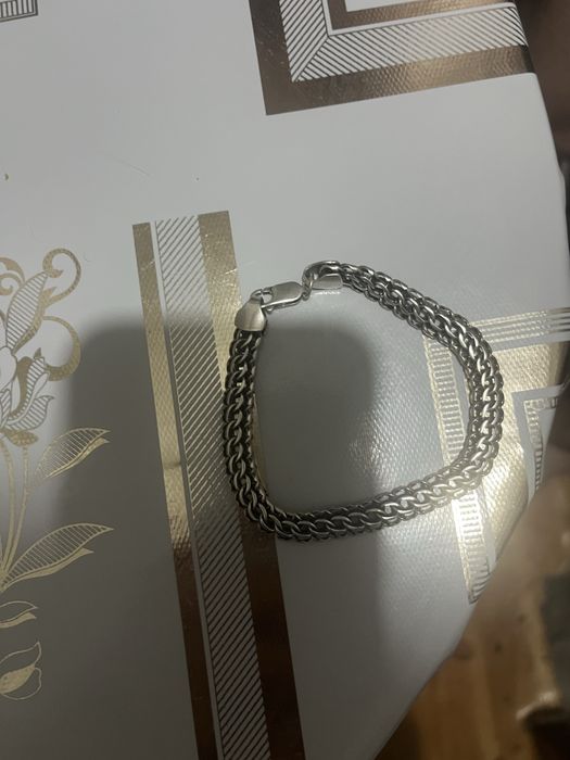 Продам браслет на руку серебро
