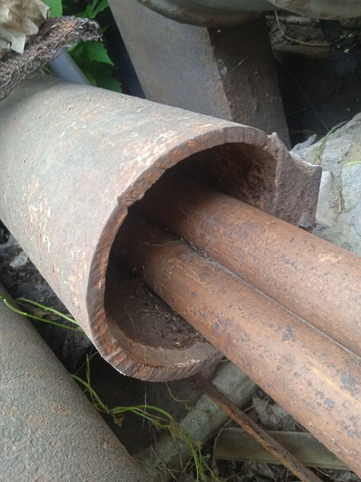 Продам трубу и швеллер 26недорого