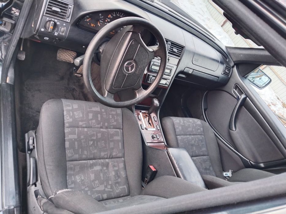 Продам машину срочно