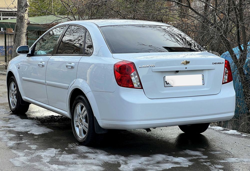 Chevrolet Lacetti 1.6 AT (3 позиция)