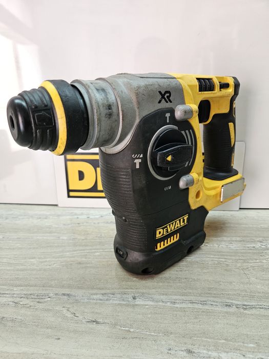 Dewalt Перфоратор DCH273 18V.