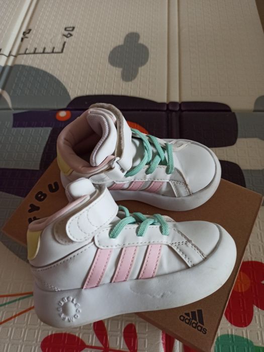 Детски обувки Adidas 24 номер