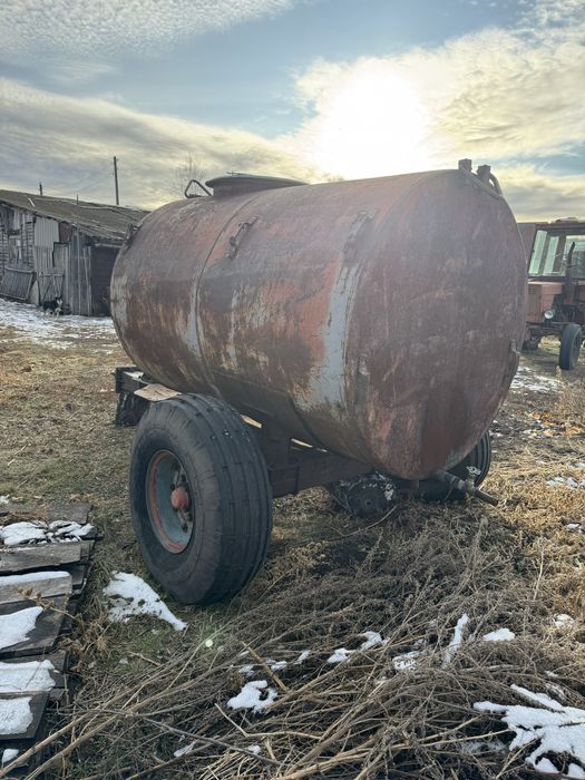 Бочка 3 куба на колесах