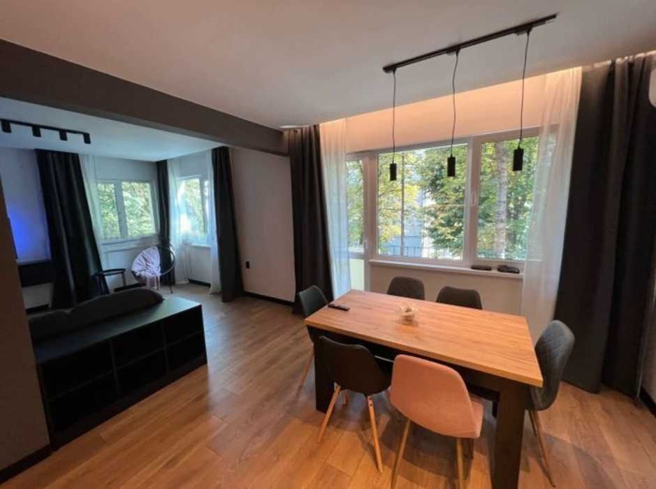 Тристаен апартамент под наем в Лозенец