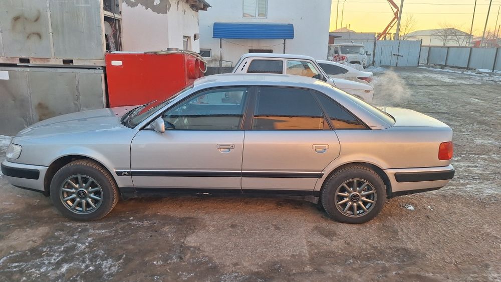 Продам Ауди 100 2.8