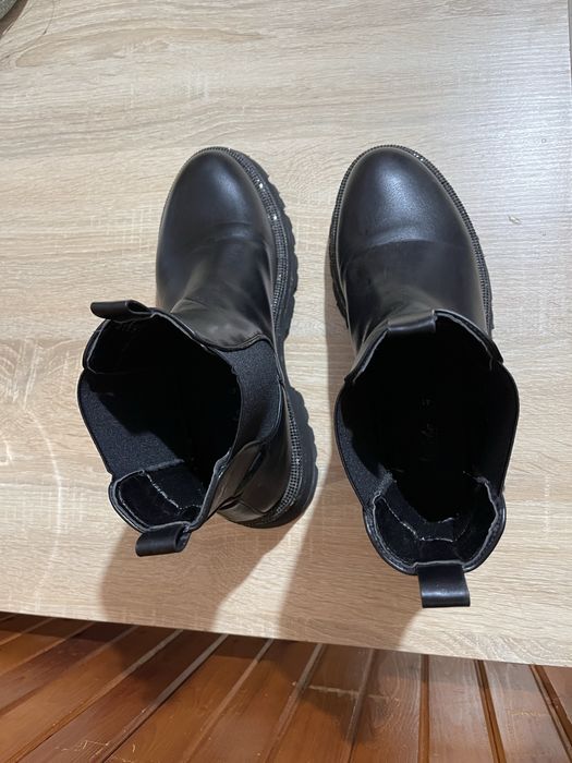 Дамски черни боти