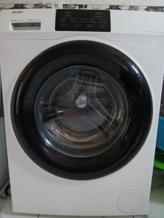 Срочно! Стиральная машина Haier