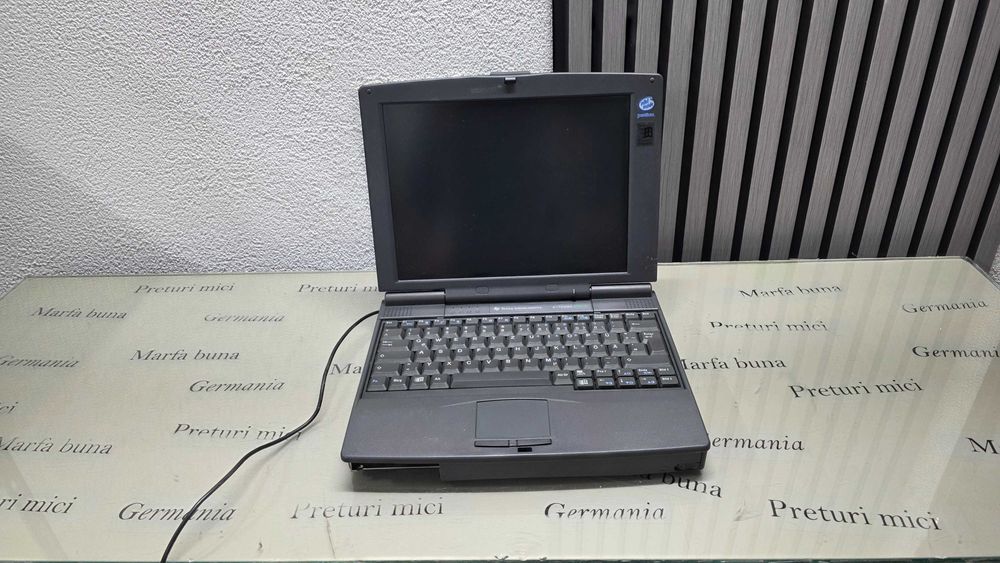 Laptop de colectie - Texas Instruments Extensa 600CD - Impecabil