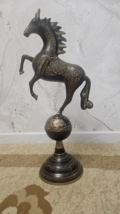 Сувенир статуэтка  Конь бронза