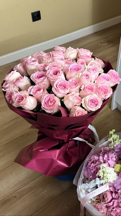 51 роза свежие , розовые