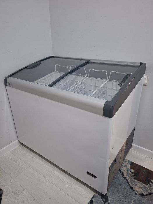 Продам морозильник