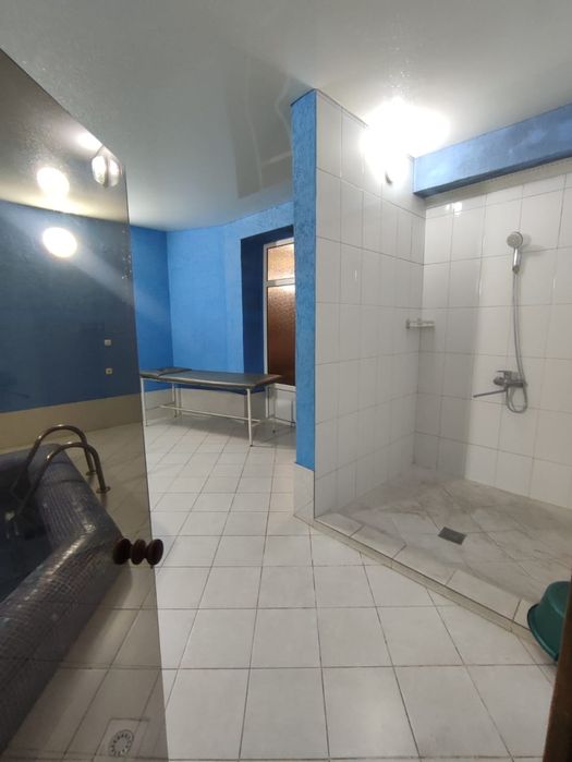 Сауна ТРИ ТОЛСТЯКА , баня кабинки