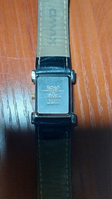 часы "OMAX" б/у в отличном состоянии