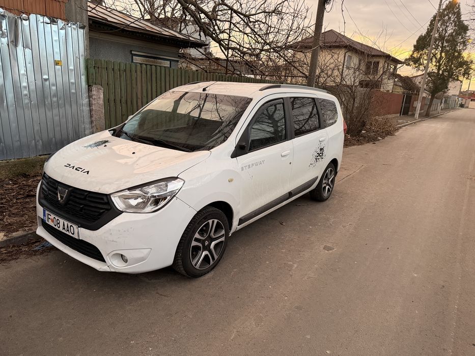 Dacia lodgy 2017 luna a 5-a cutie defecta