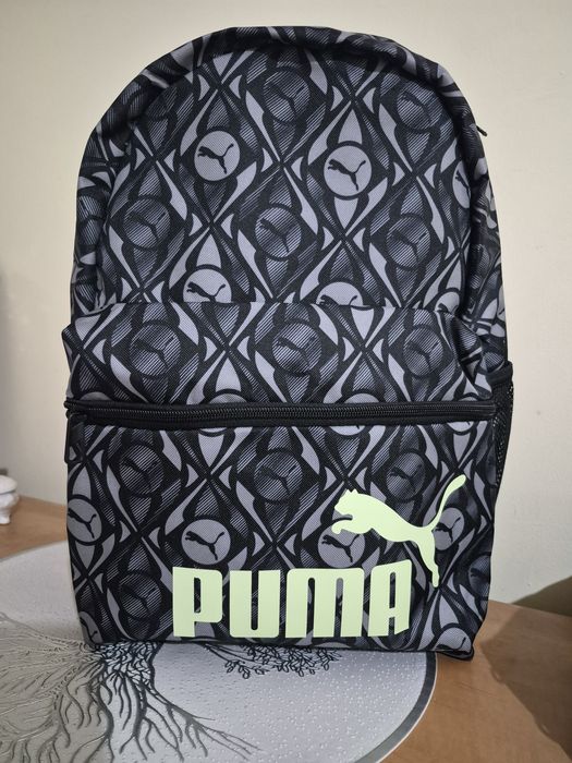 Ученическа раница на Puma с нисисер