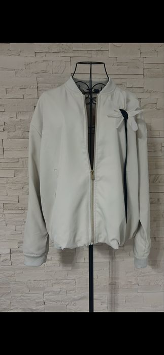 Bomber Esmera, crem, superb.